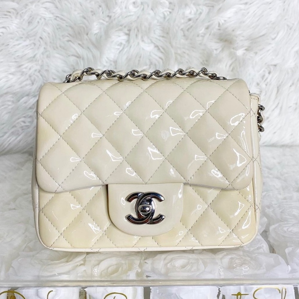 Chanel mini square